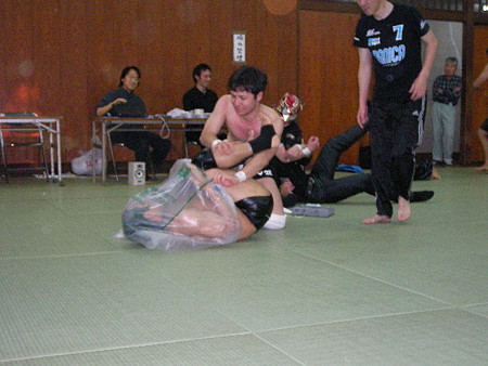 raw 040
