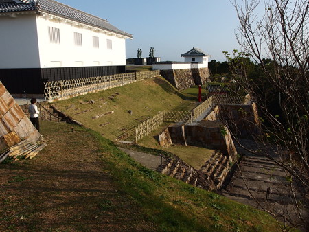 PA256689