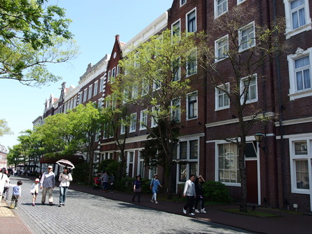 P4303274