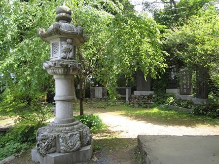 介山先生の碑