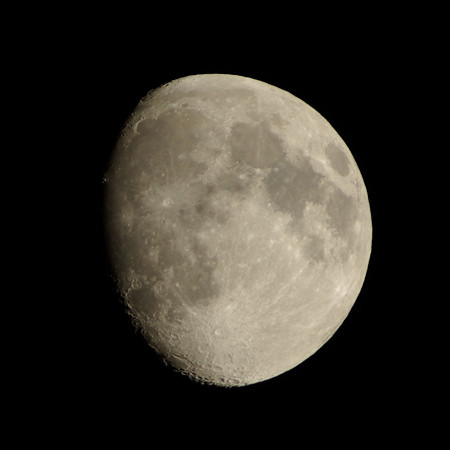 １１月２１日１８時２０分の月