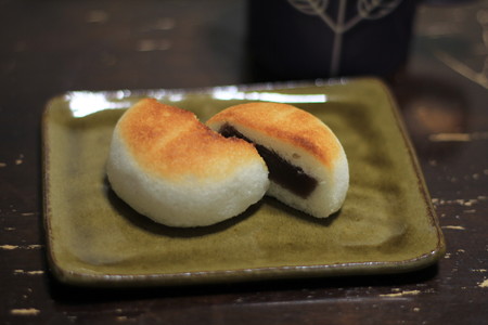 かるかん饅頭こんがり