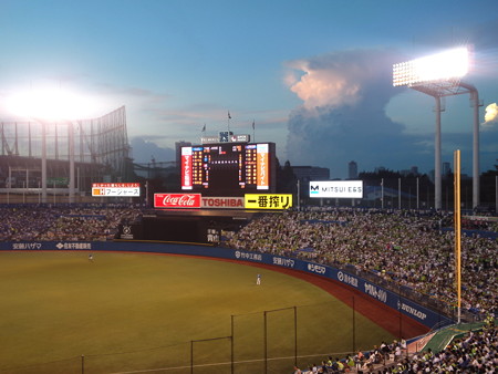 神宮球場夕景