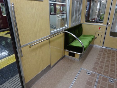 70A-車椅子スペース