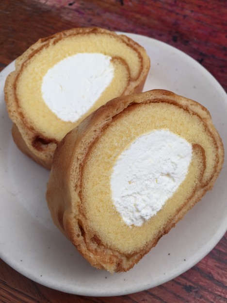 シューロールケーキ
