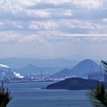 瀬戸大橋上を飛ぶ