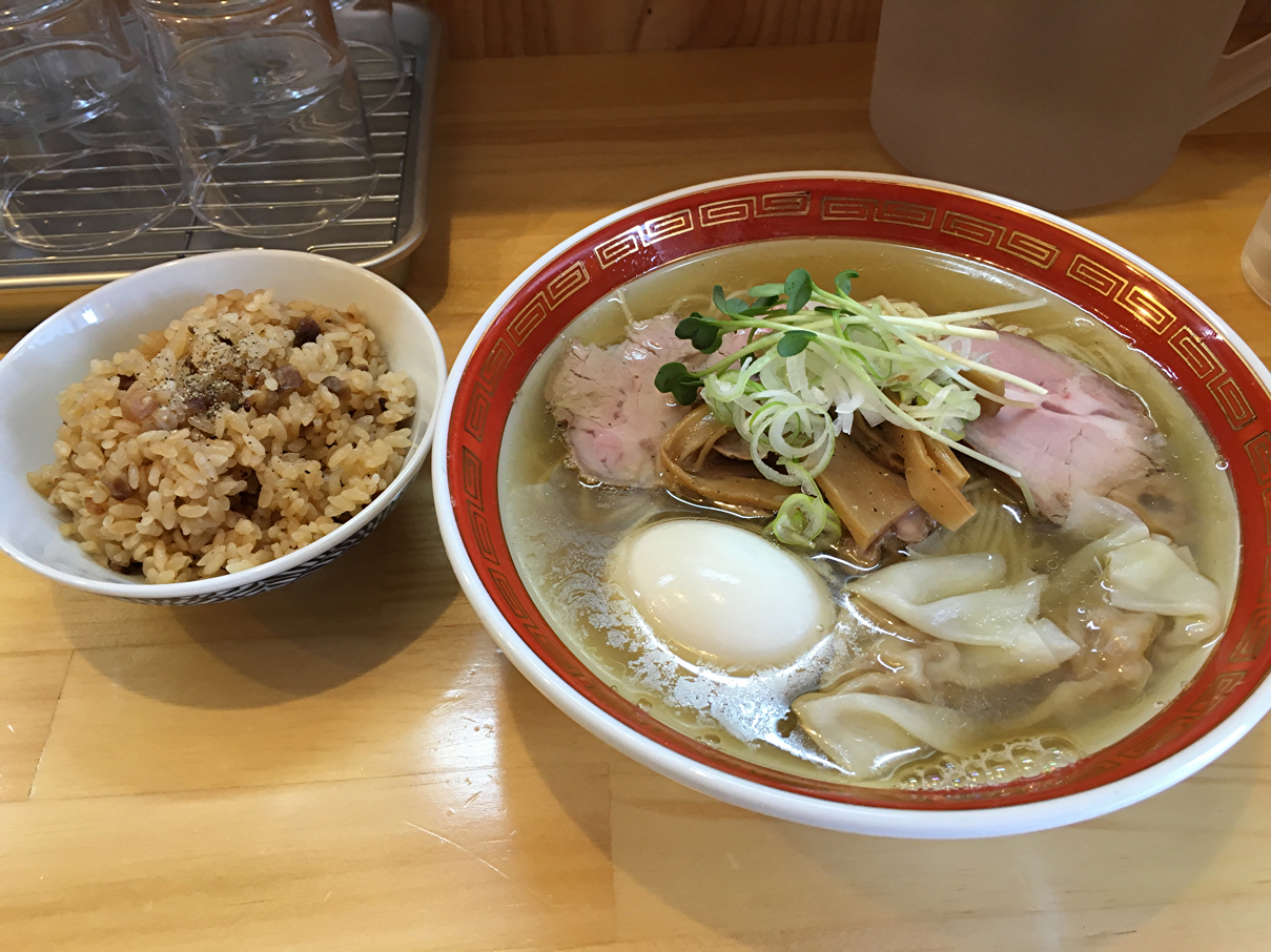 ラーメンとご飯