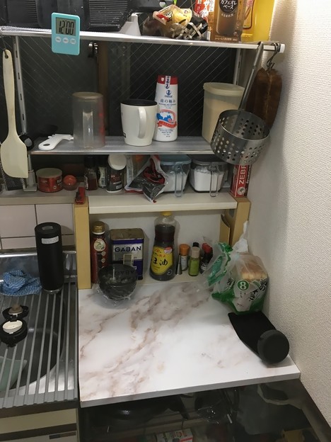 折り畳めるようになっております。