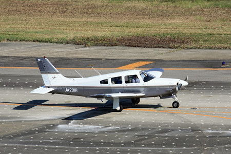 JA201R パイパー PA-28R アローIMG_8192_2