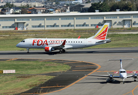JA12FJ FDA フジドリームエアラインズ ERJ-175 IMG_8206_2