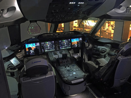 FLIGHT OF DREAMS フライト オブ ドリームズ B787 N787BA コックピット IMG_1651_2