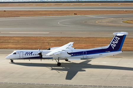ANAウィングス ボンバルディア DHC8-Q400 JA852A IMG_8690_2