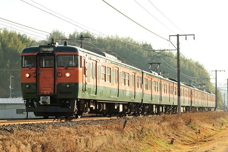 115系湘南色 6両