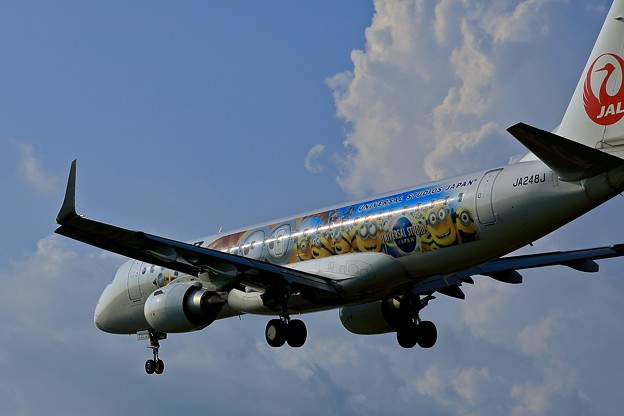 608AF9A3-16F1-4CFB-A375-BC8AAD66AF5C