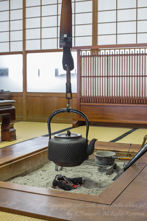 山桃茶屋 囲炉裏