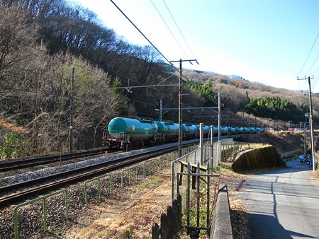 EH-200と貨車(高尾界隈)