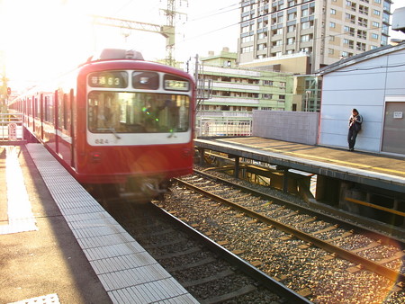800形(仲木戸駅)