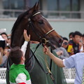 サートゥルナーリア 初勝利おめでとう！