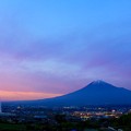 Photos: 5月7日富士宮からの夕方富士山 最後、少し焼けたのと雲がイイ感じでした～ 今日もお疲れ様(^ ^)