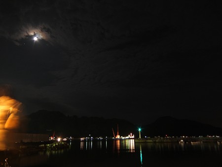 宇和島湾海上打ち上げ花火03