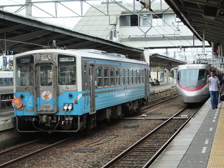 松山駅
