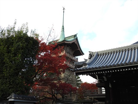 大雲院と祇園閣