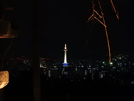 清水寺(夜)06 まさに蝋燭のよう