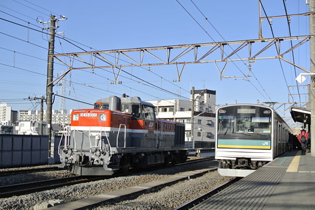 八丁畷駅にて