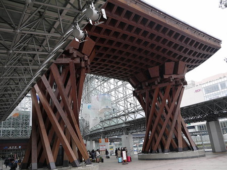 160314-01金沢駅