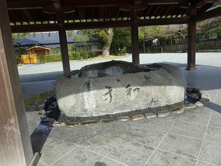 190309-02手水場