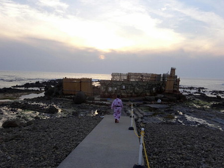 1905227-05浜辺の露天