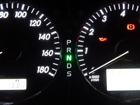 アベンシス　ＬＥＤ打ち替え　メーター　ニュートラル