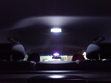 レクサスＲＸ　ルームランプＬＥＤ交換