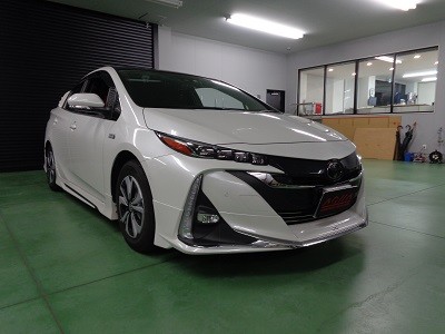 プリウスＰＨＶ　三重県　アイスヒューズ・ノンレジケーブル取付