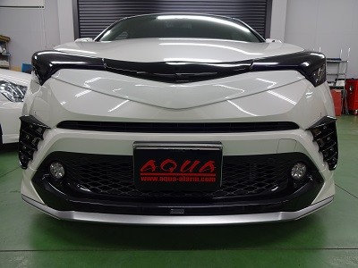 Ｃ－ＨＲ　マークレスグリル取付