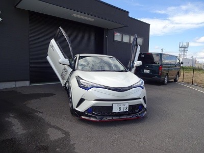 Ｃ－ＨＲ　ガルウイング取付
