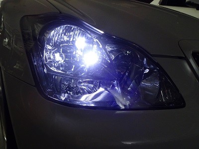 クラウン　ＬＥＤ取付