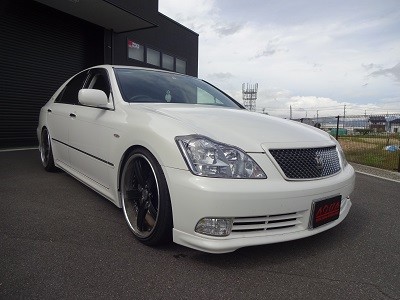 クラウン　ＬＥＤ取付