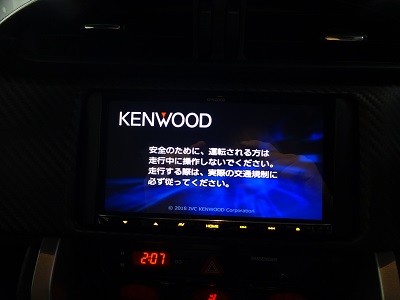 ８６　ナビ・バックカメラ取付