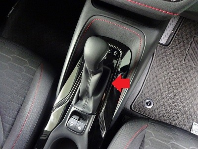 カローラスポーツ 車種別カット済みカーボンシート