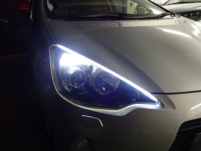 トヨタＡＱＵＡ　シーケンシャルウインカー取付