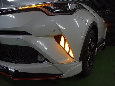 C-HR　デイライト取付　ウインカーオレンジ