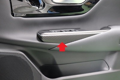 クラウン 車内カット済みカーボンシート貼り込み