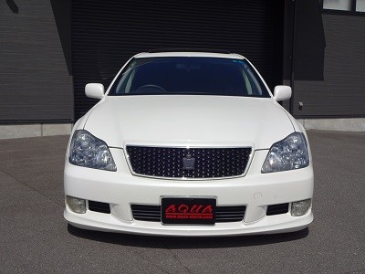 中古車クラウン　ＡＱＵＡ在庫車