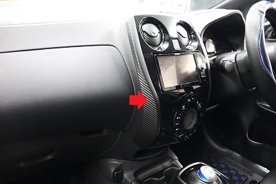 ノートＥ１２　車種別カット済みカーボンシート貼り込み