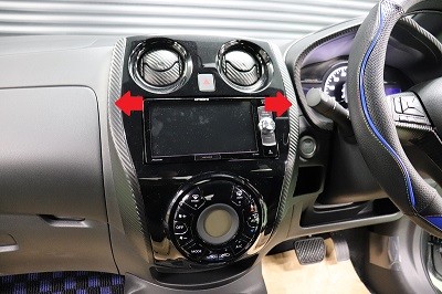 ノートＥ１２　車種別カット済みカーボンシート貼り込み