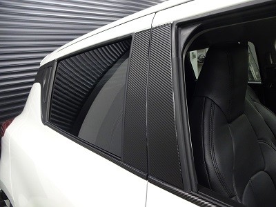 スイフト　車種別カット済みカーボンシート貼り込みピラー