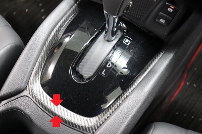 エクストレイルＴ３２　カット済みカーボンシート貼り込み