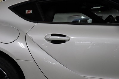スープラ９０　ドアハンドル傷防止カーボンシート貼り込み