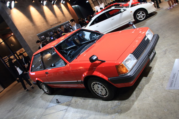 MAZDA 232 Familia